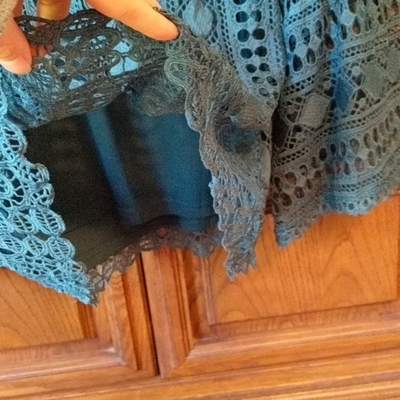 Crotchet Bell Sleeve Top - Picture 5 of 6